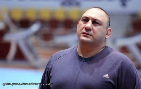 علیرضا رضایی: قاسمپور کشتی گیر 97 کیلوگرم نیست/ آذرپیرا عطش مدال المپیک دارد