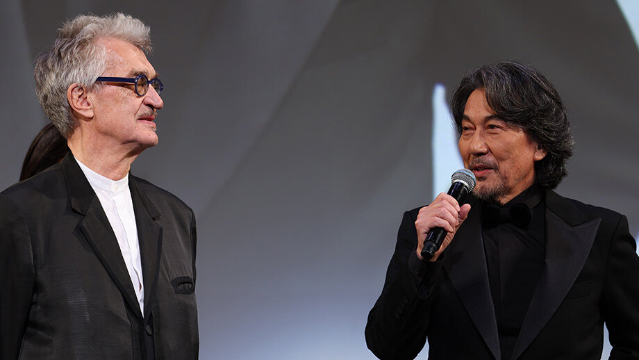 فرش درخشش ستاره های سینما در رویای بن سلمان با جشنواره ای در حاشیه دریای سرخ/ عاشقانه های آرام توکیو و بوسان/ پایان کار غول ها روی فرش قرمز اسکار