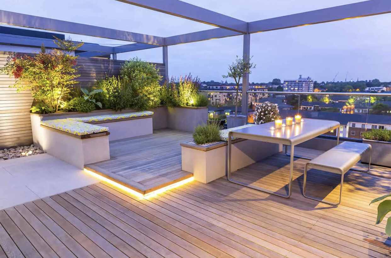 طراحی روف گاردن : هنر ترکیب زیبایی و کارایی در فضای محدود بام