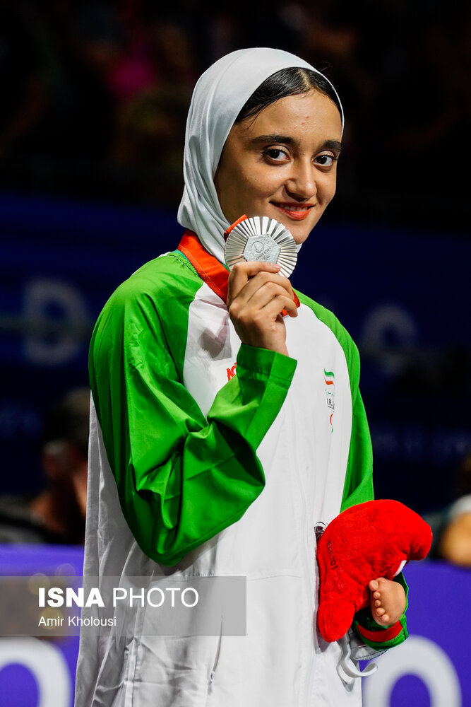 دهه هشتادی که به قول‌هایش عمل کرد