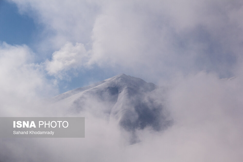 وزش باد شدید و رگبار در ارتفاعات/ لزوم اجتناب از دره‌نوردی و پروازهای تفریحی