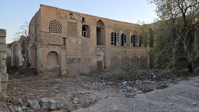 بولدوزرها خاموش شدند اما...