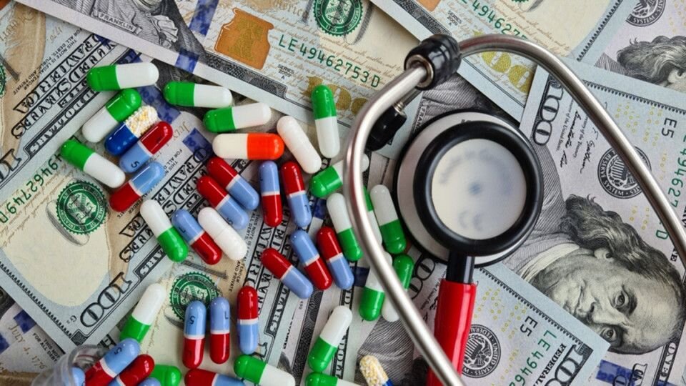 ۳۰۰ میلیون دلار از صندوق توسعه ملی برای تأمین دارو اختصاص یافت