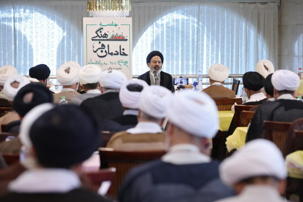 ما به همه دستورالعمل‌های عربستان احترام می‌گذاریم اما انتظارتی داریم